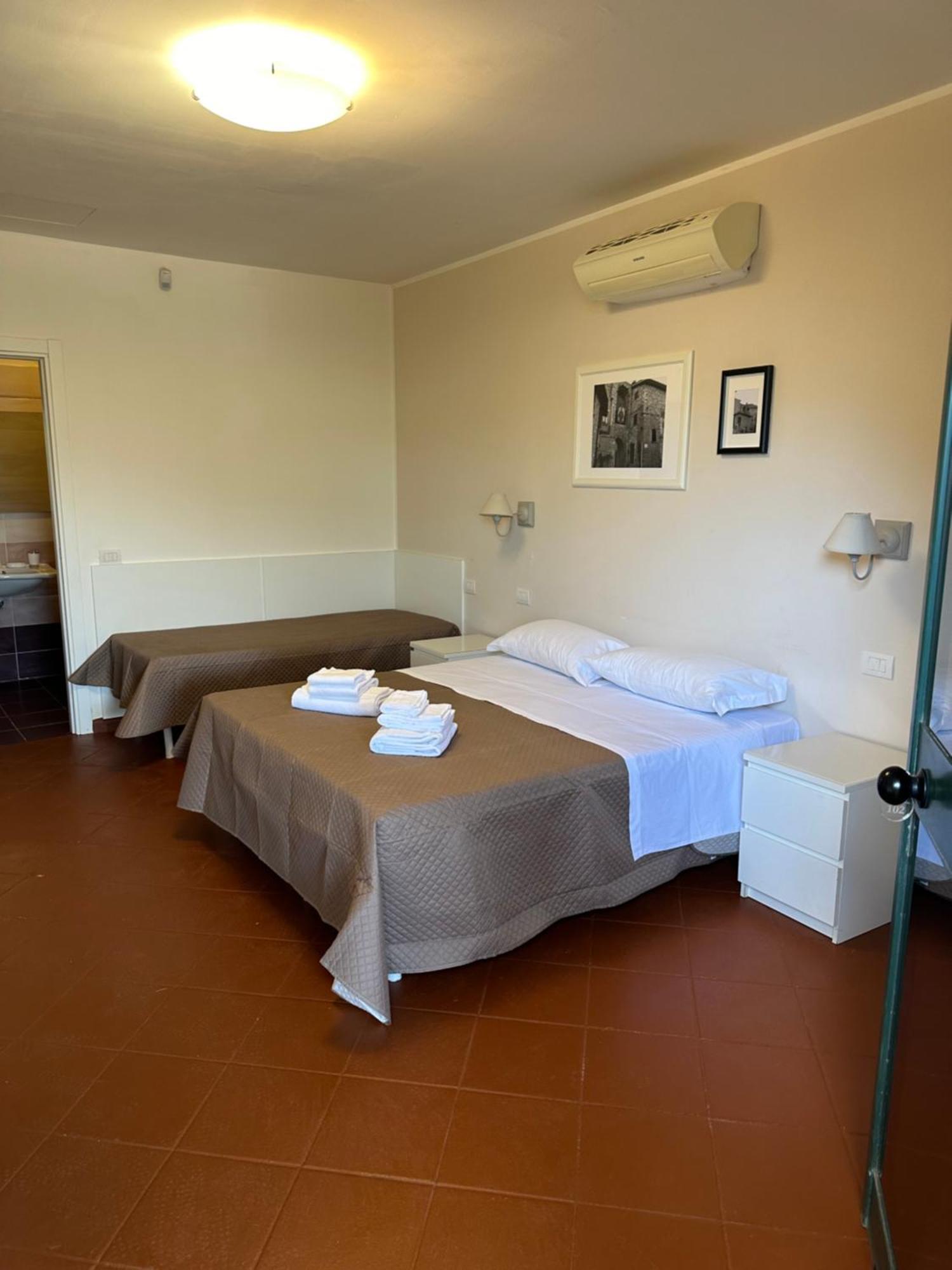 Hotel Villa De Santis Montefranco Eksteriør billede